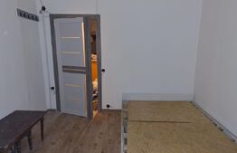 Camera de cămin transformata in garsoniera, 22 mp, zona Sarari