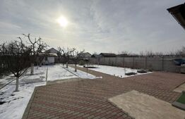 Casă 4 dormitoare, 204 mp, teren 1000 mp, zona Carcea