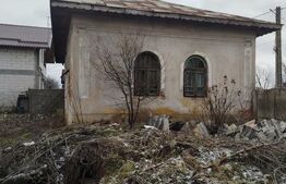 Teren intravilan 1080 mp + casa demolabila Cosoveni 