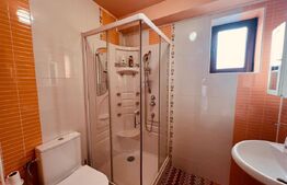 Casă 7 camere, curte 200mp , zona Lapus