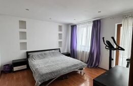 Casa 12 camere, 360 mp, zona centrala