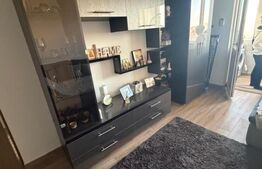 Apartament de vanzare, cu 2 camere, 57 mp, zona Craiovita