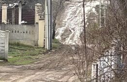 Teren de 9000mp, la intrarea in Filiasi ,la 300m de str. Racoteanu