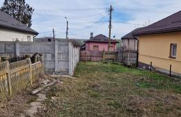 Teren 1528 mp cu casă de vânzare în centrul Gherceștiului — Investiție excelentă