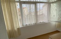 Apartament 3 camere, 68 mp, zona Central 