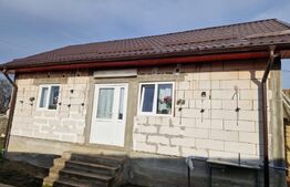 Casă de vânzare, 47.70 mp utili, Găvănești -Olt 