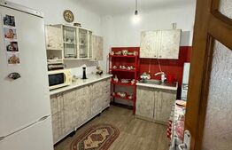 Proprietate 140 mp, 800 mp teren, zona Centru