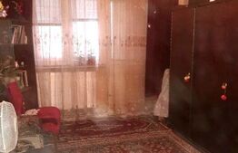 Apartament 3 camere, ultra central, Bals 