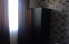 Apartament 3 camere, 45 mp, zona Bariera Valcii
