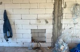 Casă semi-finisată P+M, 170 mp utili, 311 mp teren, zona Carcea 