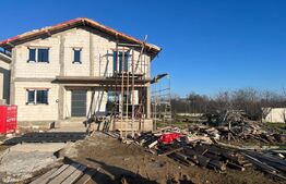 Casă semi-finisată P+M, 170 mp utili, 311 mp teren, zona Carcea 