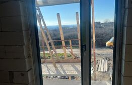 Casă semi-finisată P+M, 170 mp utili, 311 mp teren, zona Carcea 