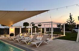 Casă cu piscină, 320 mp, teren 1.120 mp,  aproape Mall Electroputere