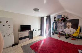 Casa 72 mp, 960 mp teren, zona Metro