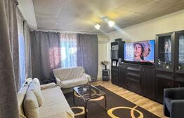 Casa 72 mp, 960 mp teren, zona Metro