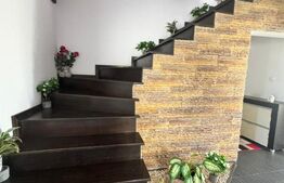 Casa 72 mp, 960 mp teren, zona Metro