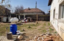 Casă de vânzare P+M, 184 mp – Castranova, Dolj