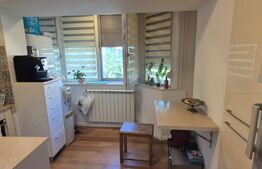 Apartament 4 camere, decomandat, 98 mp, Calea Bucuresti, zona Piata Centrala