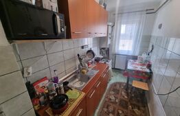 Apartament 3 camere, Craiovita Noua zona Niela