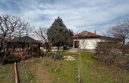 Teren intravilan 617 mp, bucătărie de vară, foisor, Preajba, zona Damila.