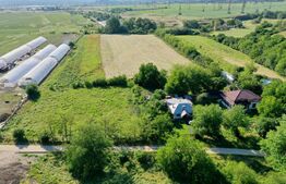 Teren EV și IV cu casă, 29.600 mp, utilități și acces facil, Albești