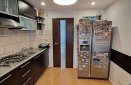 Apartament 3 camere, 73 mp, Cornitoiu, zona Consul