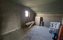 Casa la rosu, P+M, 120 mpu, teren 800 mp, zona Simnicu de sus