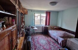  Casă cu teren generos de 872 mp, zona linistita - Craiova, Romanesti