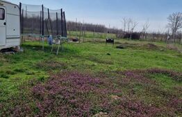 Teren de vânzare 400 mp – Cernele