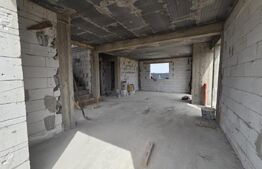 Casă de vânzare la roșu, 130 mp, zona Magnolia