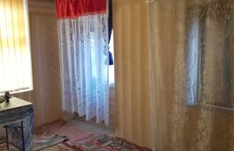 Casa batraneasca 101 mp, teren 6.940 mp in comuna Celaru