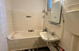 Apartament 3 camere, 64 mp, zona Piata Mare