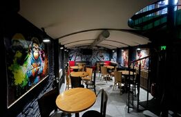 Afacere la cheie, bar 115 mpu plus terasa, zona Ultracentrală
