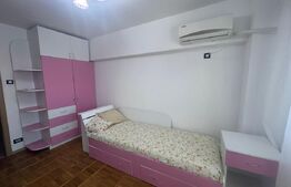 Apartament cu 3 camere, decomandat, centru-Universitate