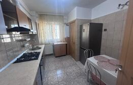 Apartament cu 3 camere, decomandat, centru-Universitate