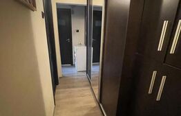 Apartament cu 3 camere, etaj 3, Craiovita Noua