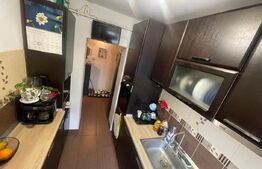 Apartament cu 3 camere, etaj 3, Craiovita Noua