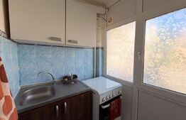 Apartament de 2 camere decomandat, zona Rovine 
