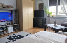 Apartament 3 camere, decomandat 64.20 mp, zona 1 Mai - Insula 