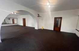 Spatiu birouri, 218 mp, curte, zona Central
