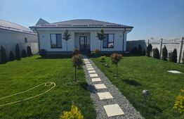 Casa complet mobilata, parter, 126 mp, 400 mp curte, zona Metro