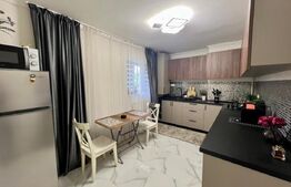 Apartament cu 3 camere, 70 mp, zona Centrala