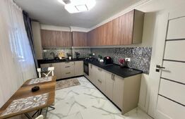 Apartament cu 3 camere, 70 mp, zona Centrala