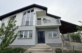 Casa cu Mansarda la gri,  4 camere, 176mp+ 500 mp teren, Bordei