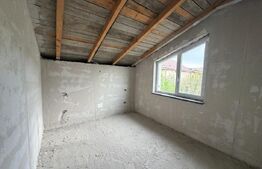 Casa cu Mansarda la gri,  4 camere, 176mp+ 500 mp teren, Bordei