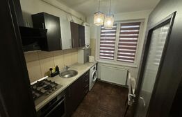 Apartament 3 camere, semidecomandat, 60 mp - Centru!