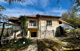  Casă de vacanță, 4200 mp teren, panoramă superbă, sat Godeni–Melinești