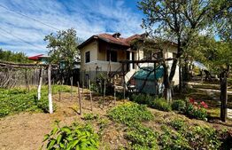  Casă de vacanță, 4200 mp teren, panoramă superbă, sat Godeni–Melinești