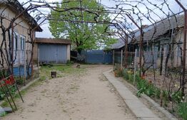 Casa localitatea Soreni Dolj (Comuna Celaru ) teren 8481 mp