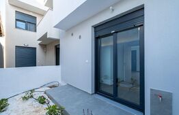 GRECIA, casa de vacanta P+1+M, 95mp, la 100m de mare, Ofrinio Beach